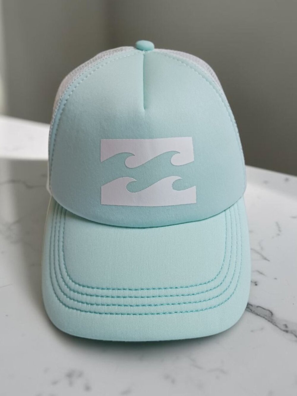 Billabong Mint Green & White Mesh Trucker Hat Surf Wave Logo Snapback
